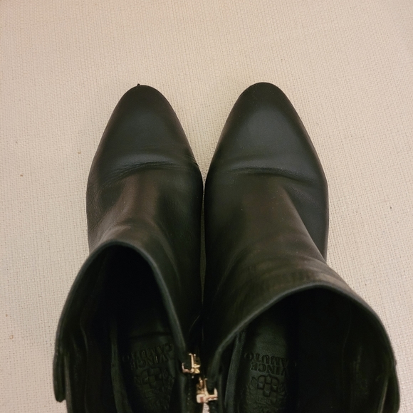 Vince Camuto Leather Boots. Size 8.5. - Picture 3 of 8
